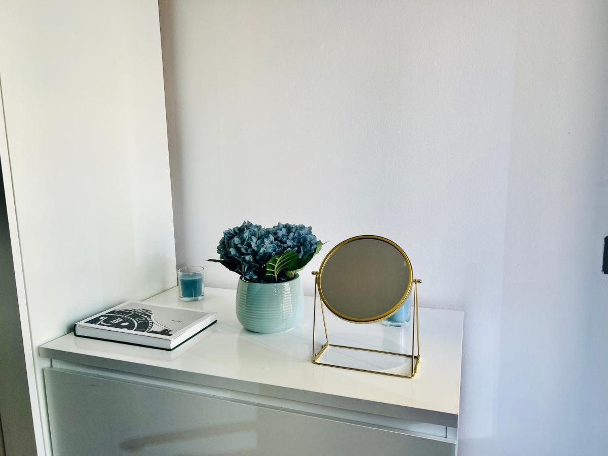 Modern Canary Studio- Wifi Londra
